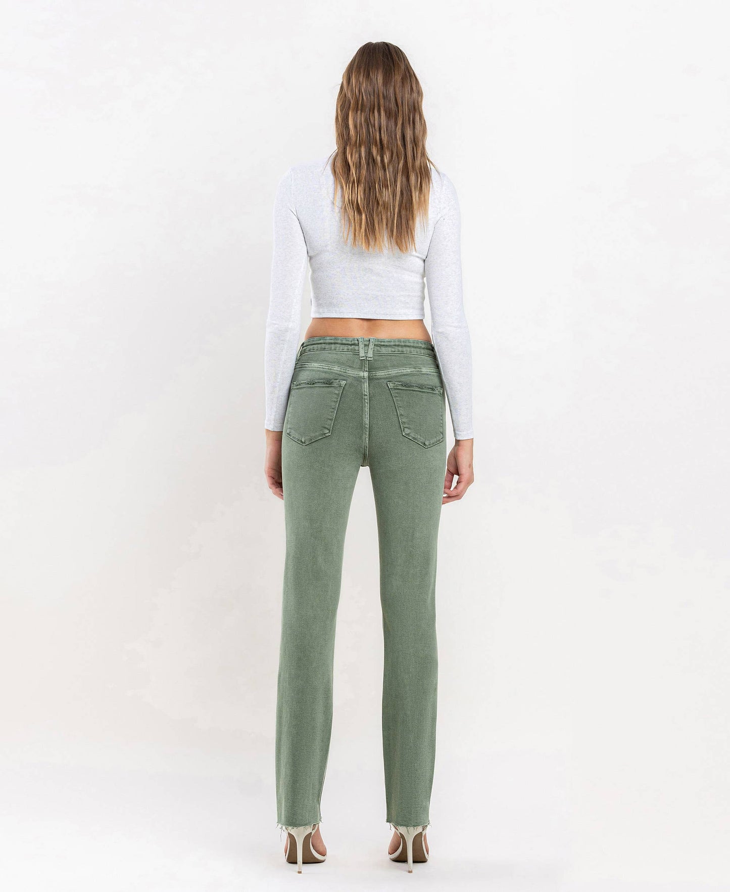 Mid Rise Ankel Bootcut Jean in Olive by Lovervet