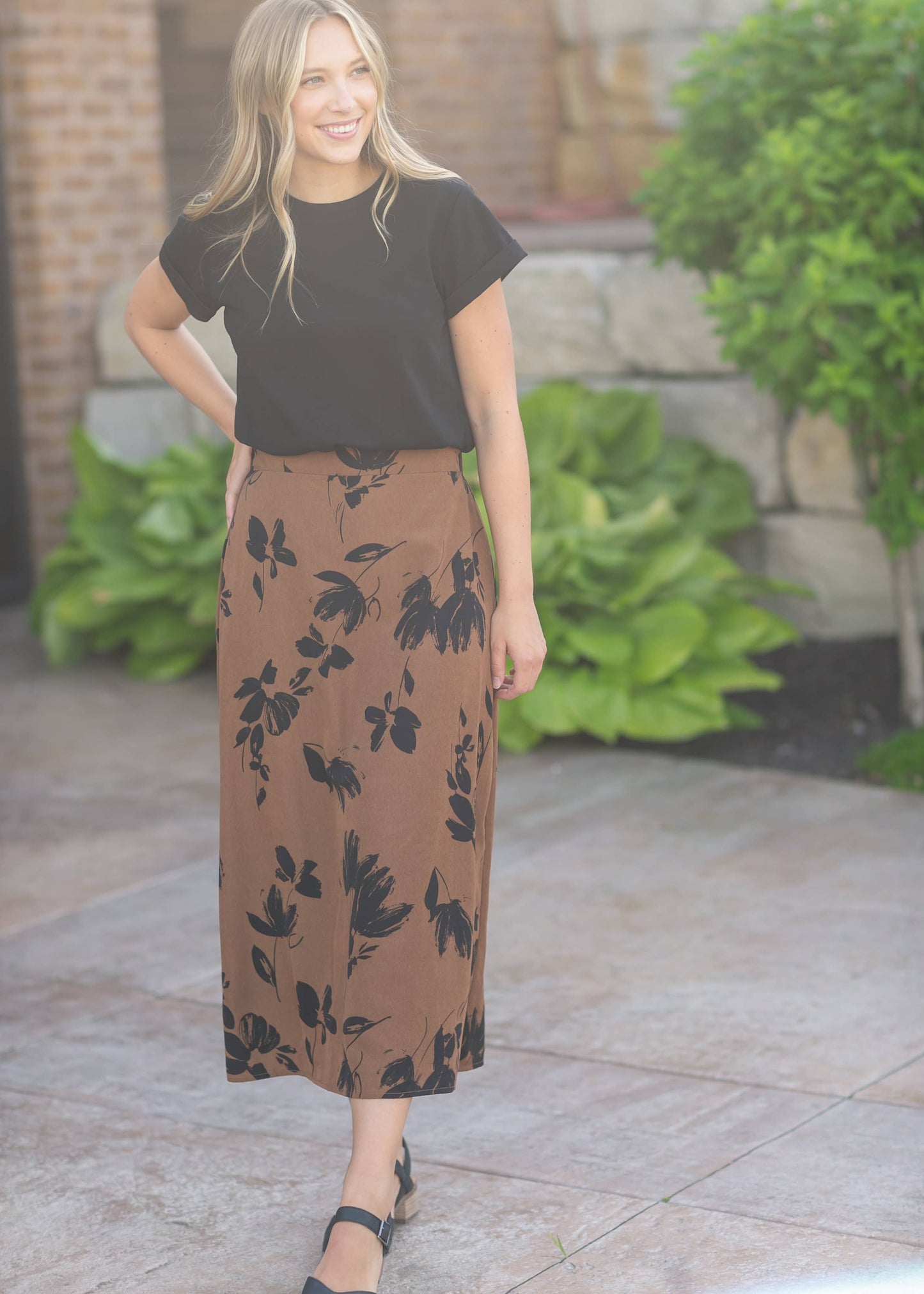 Womens Braylyn Camel Floral Midi Skirt Fall 2025