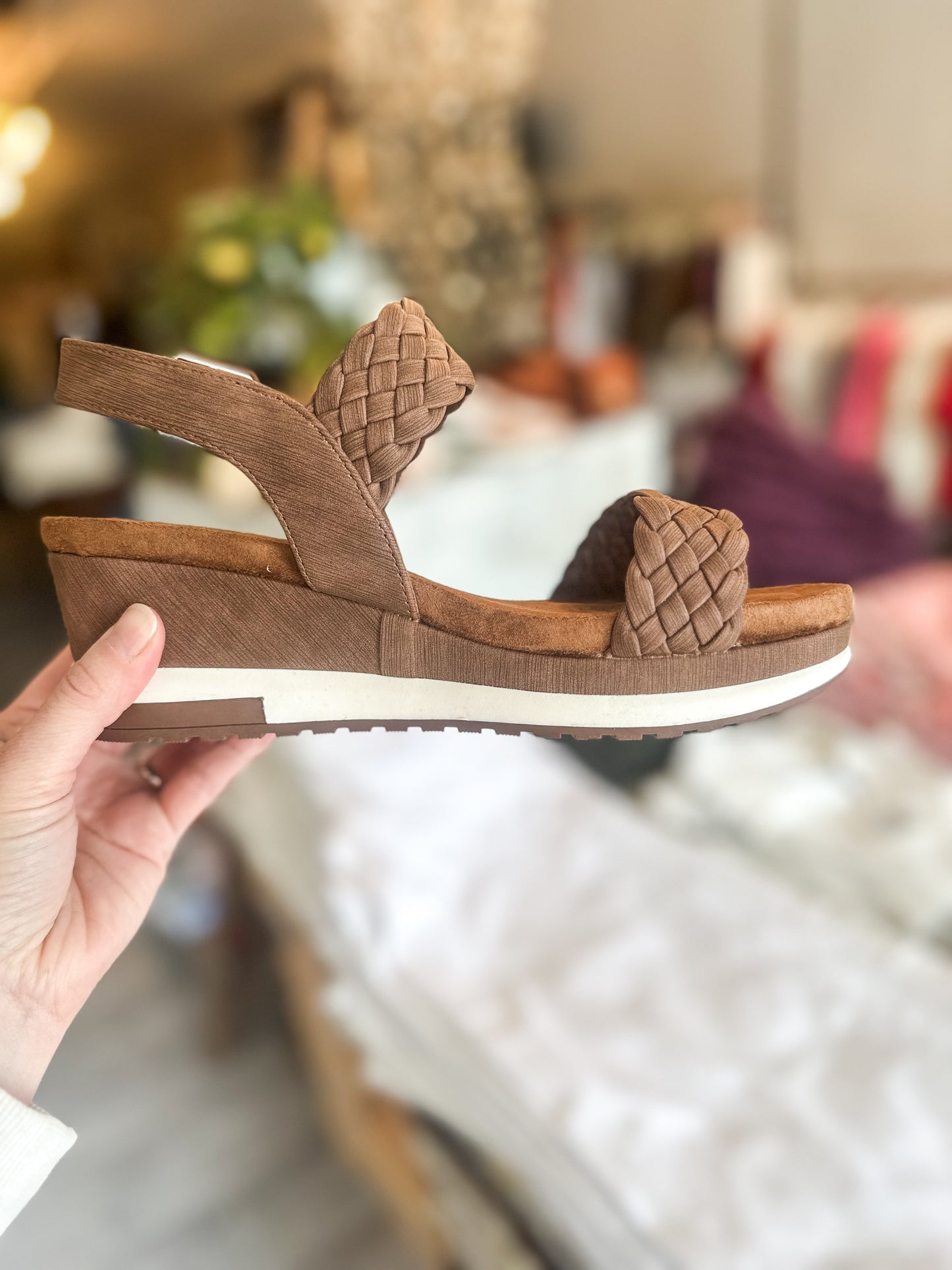 Lyra Wedge Sandle in Chestnut