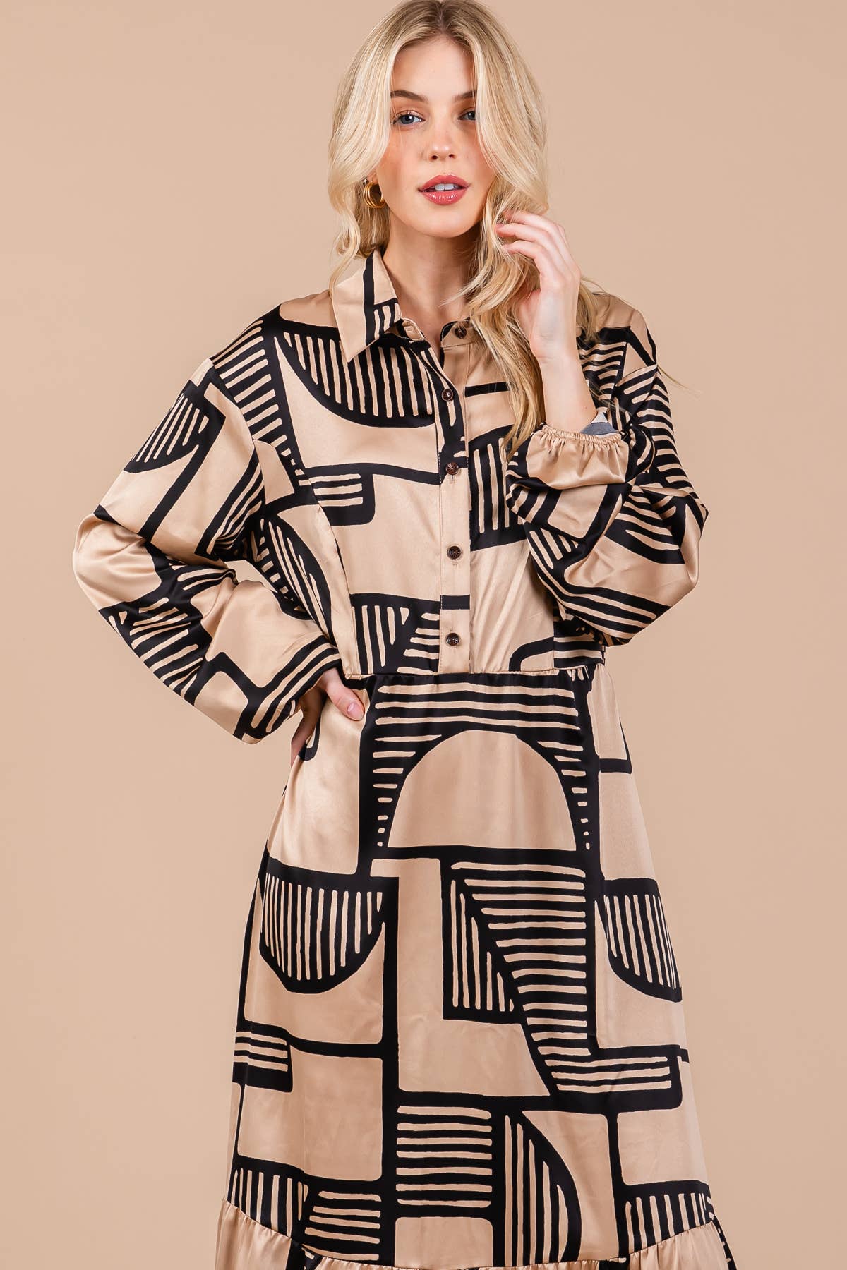 Geometric Satin Print Long Sleeve Maxi in Black & Taupe