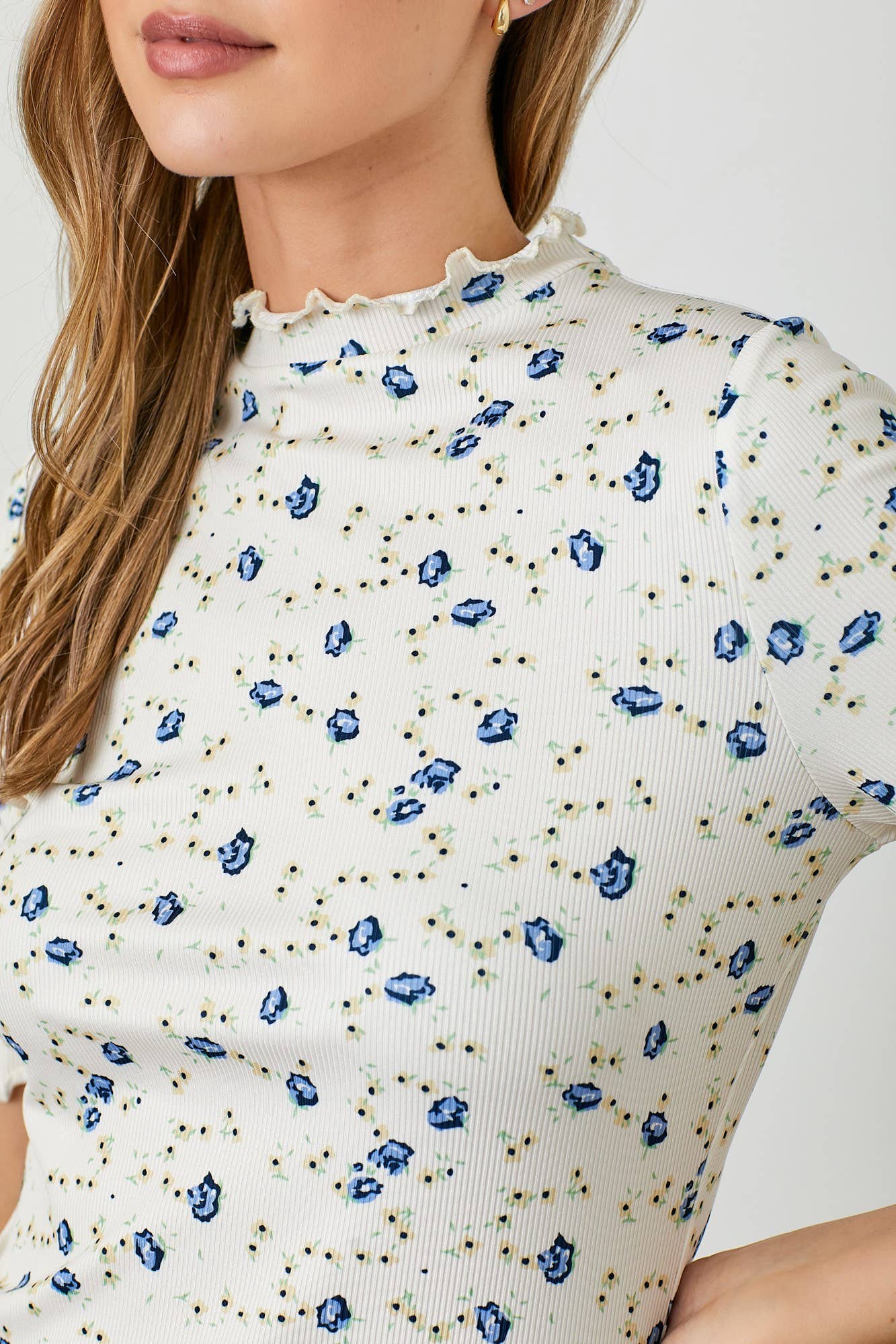 Ribbed Knit Floral Top in Cream and Blue