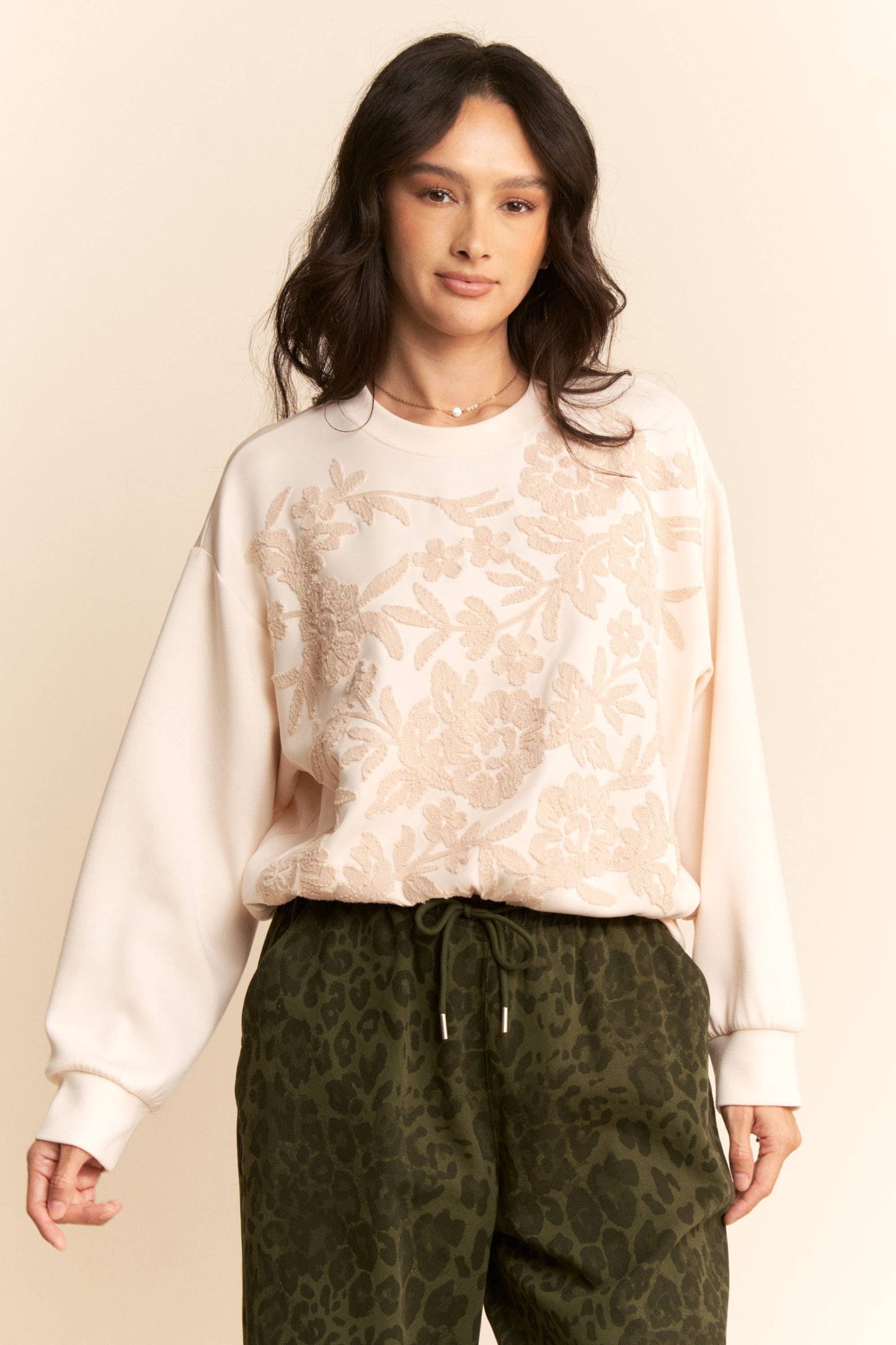 Floral Front Embroidery Pullover in Cream