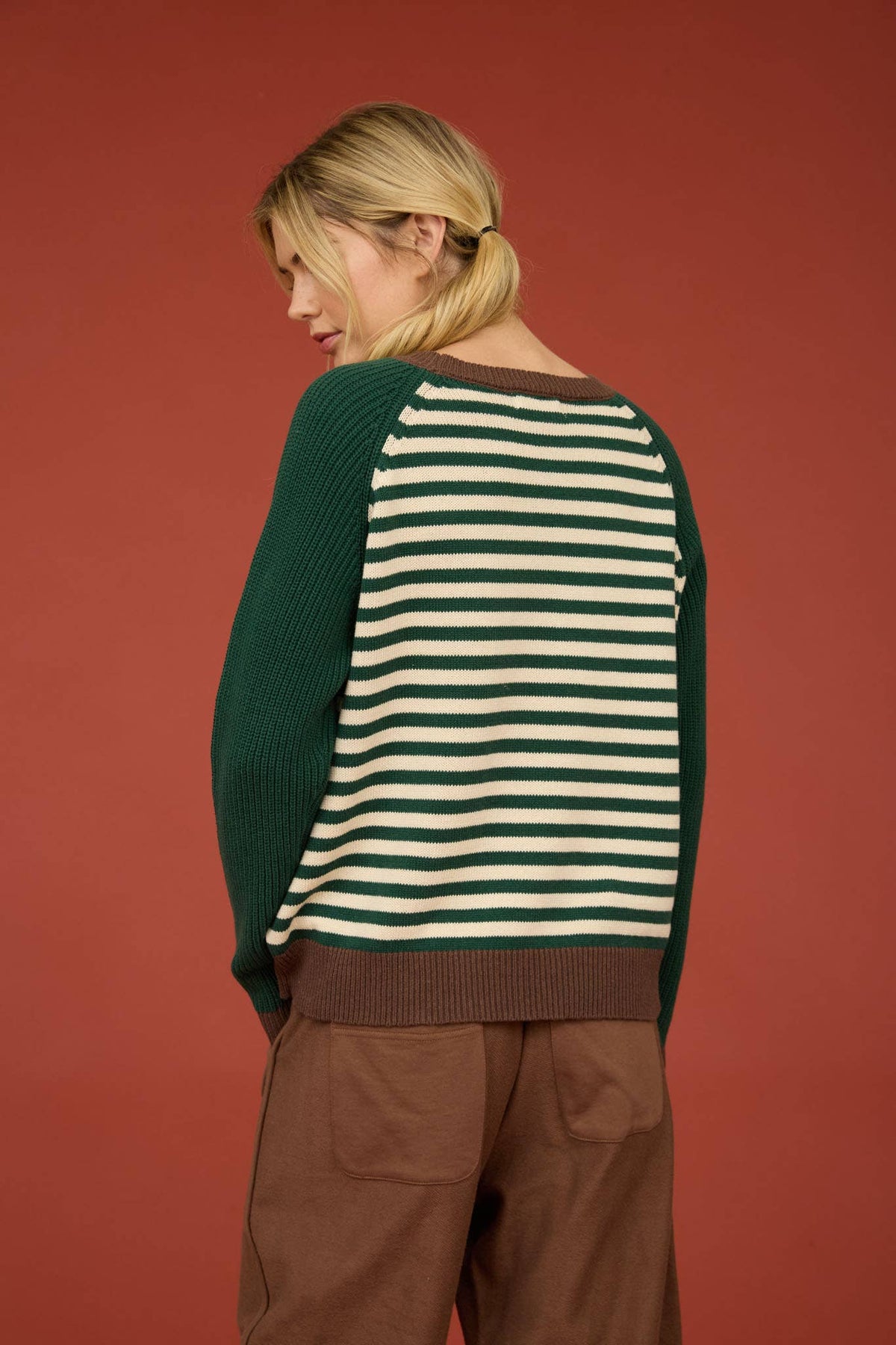 STRIPED COLORBLOCK RAGLAN LONG SLEEVE CREW SWEATER