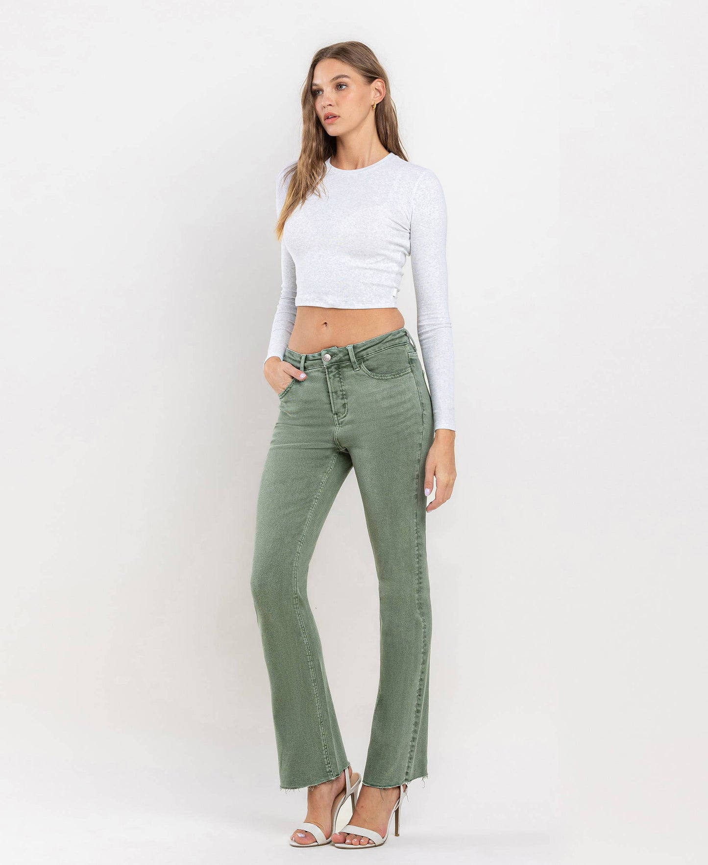 Mid Rise Ankel Bootcut Jean in Olive by Lovervet