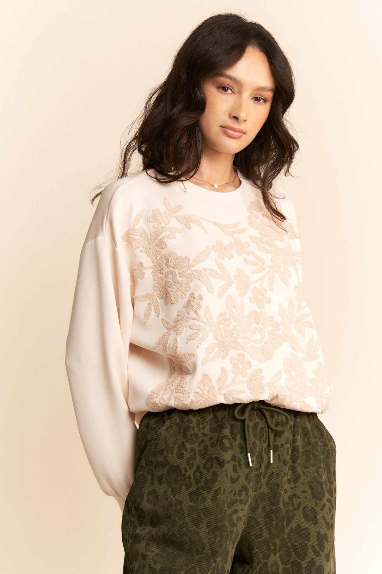 Floral Front Embroidery Pullover in Cream
