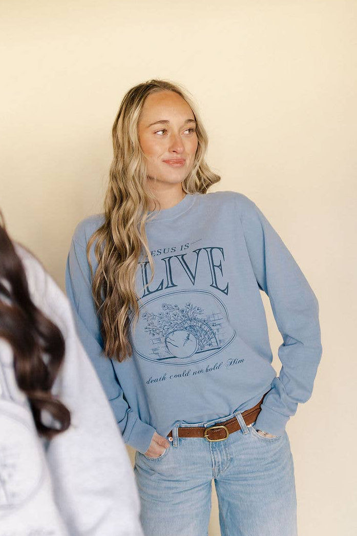 Jesus is Alive Graphic Long Sleeve NAVY FONT