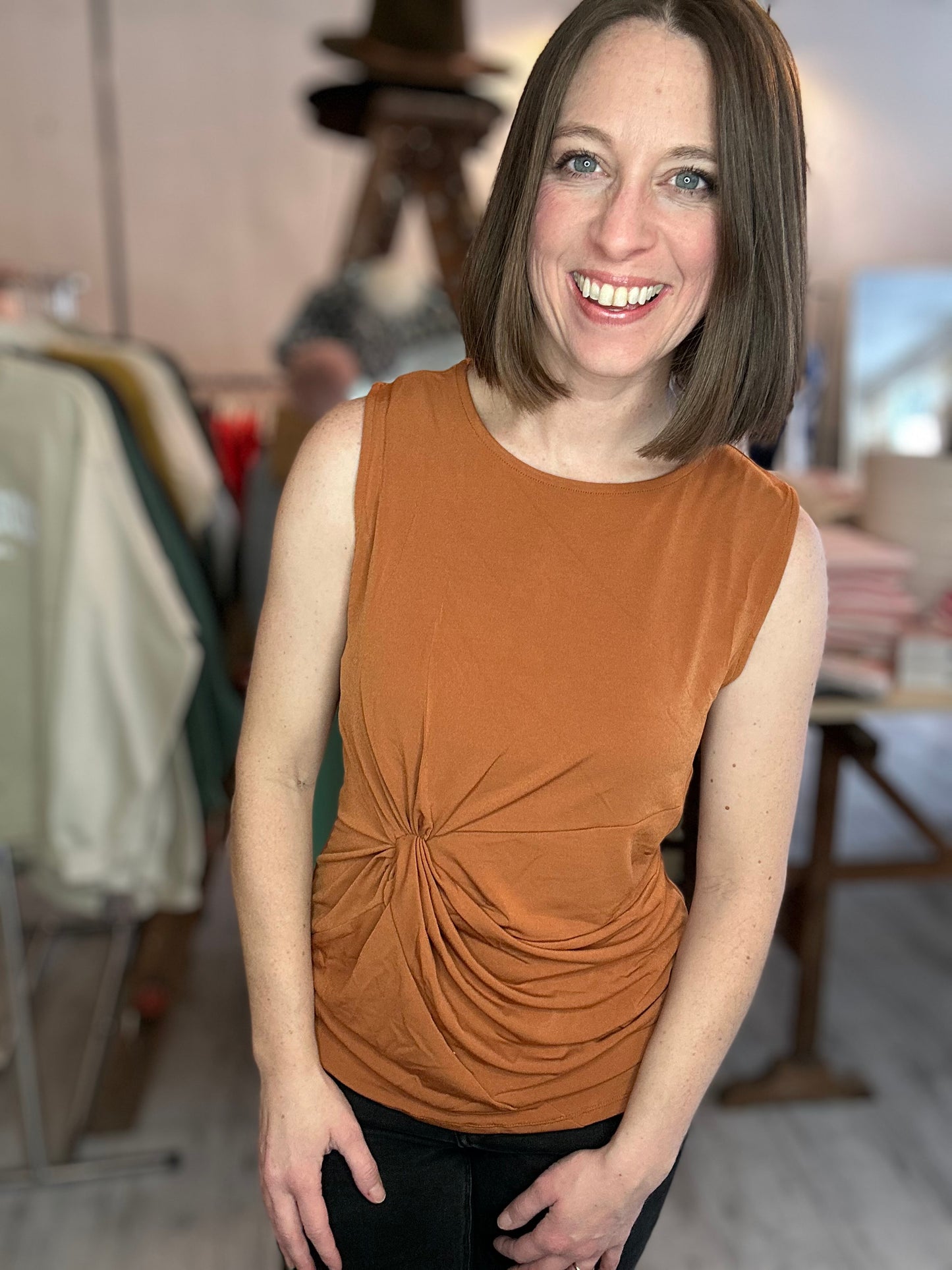 Front knot Layering Tank in Rust