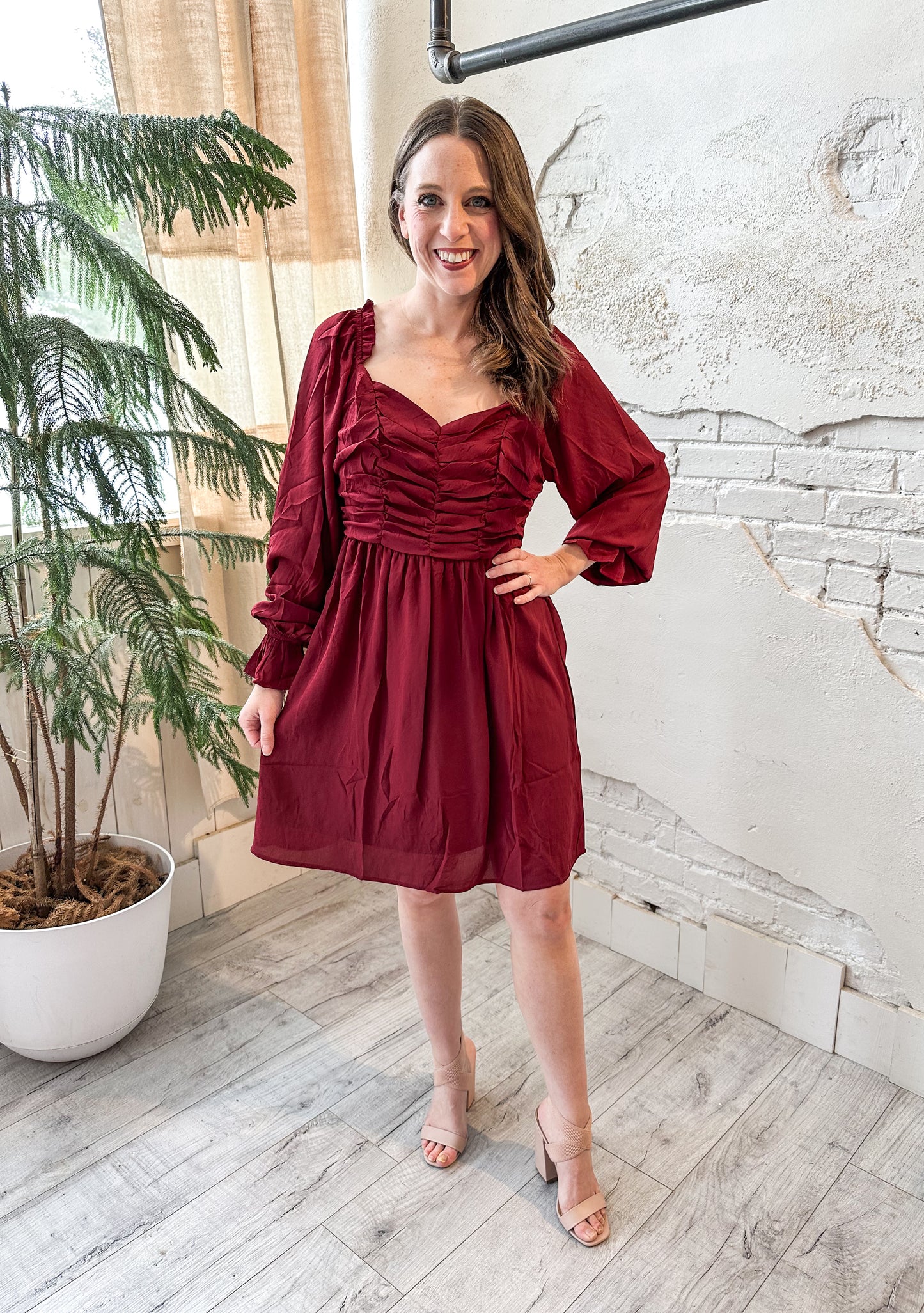 Romantic Ruching Sweetheart Dress in Wine Red
