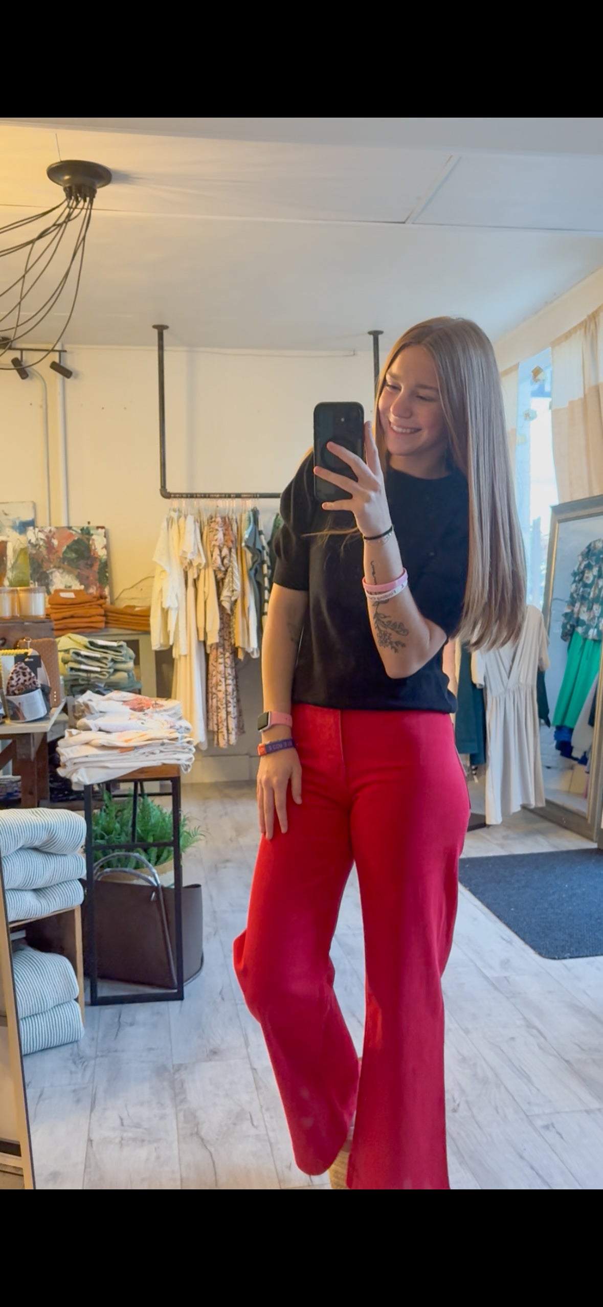 HIGH RISE WIDE ANKLE LEG in RED