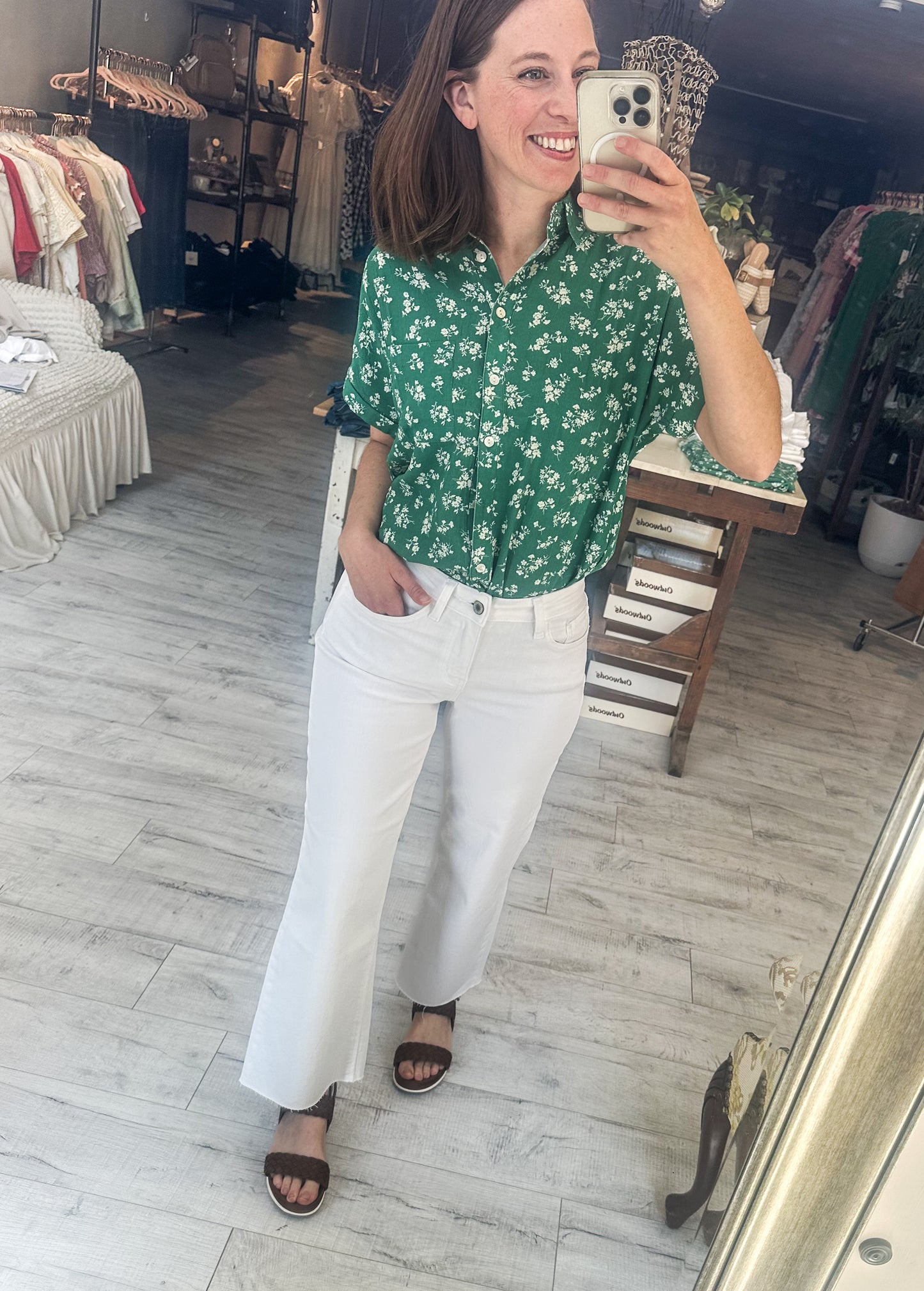 Comfy Green Floral Print Short Sleeve Button Down Shirt