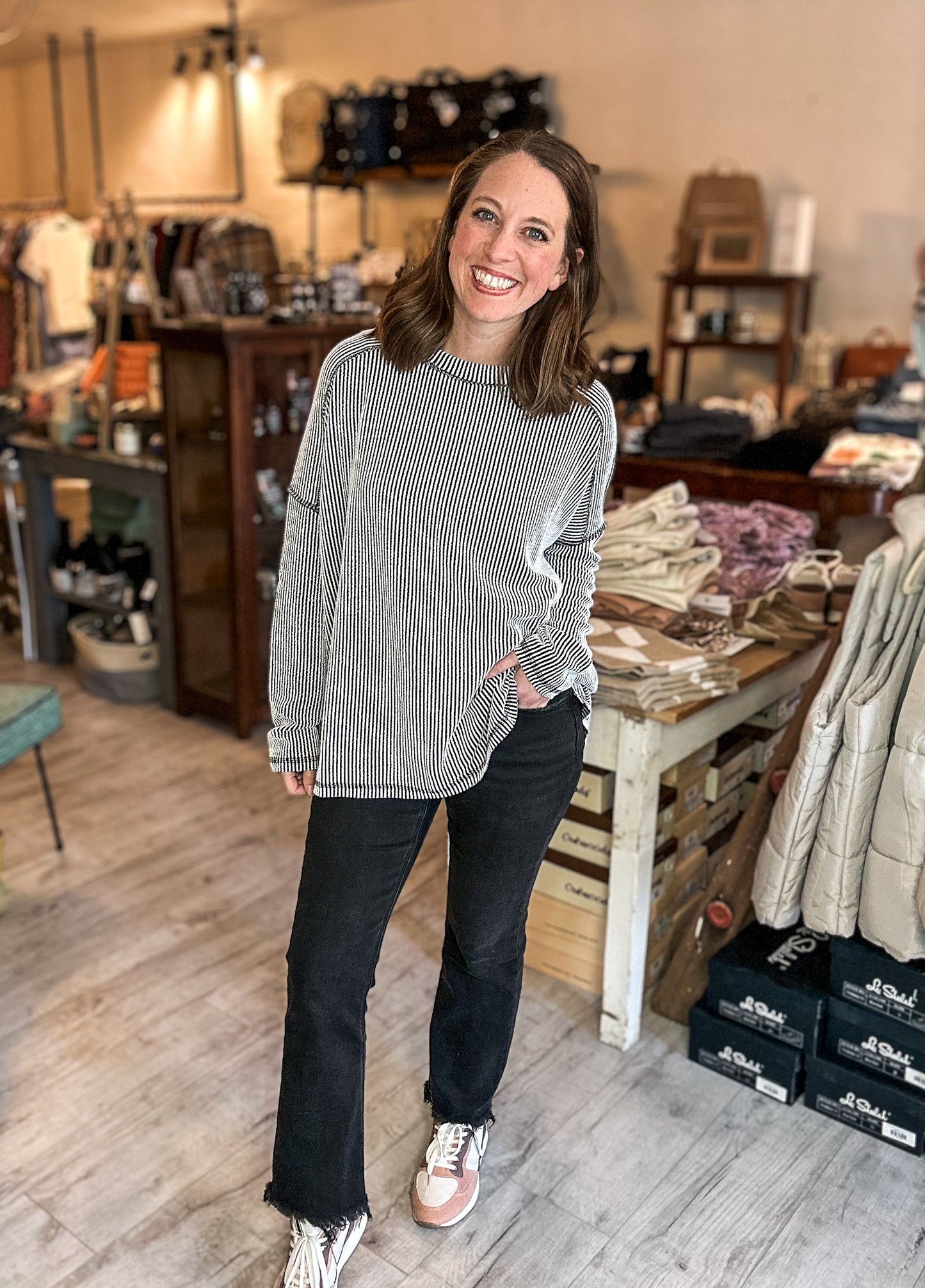 Raised Rib Edge Boat Neck Top in Black & White