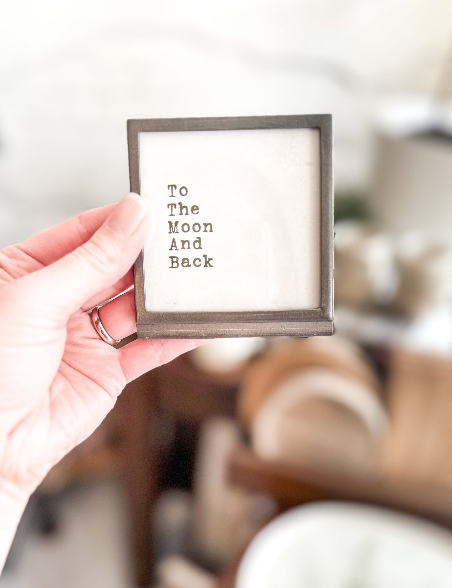 Frame with Easel and Inspirational Saying (4 Styles)