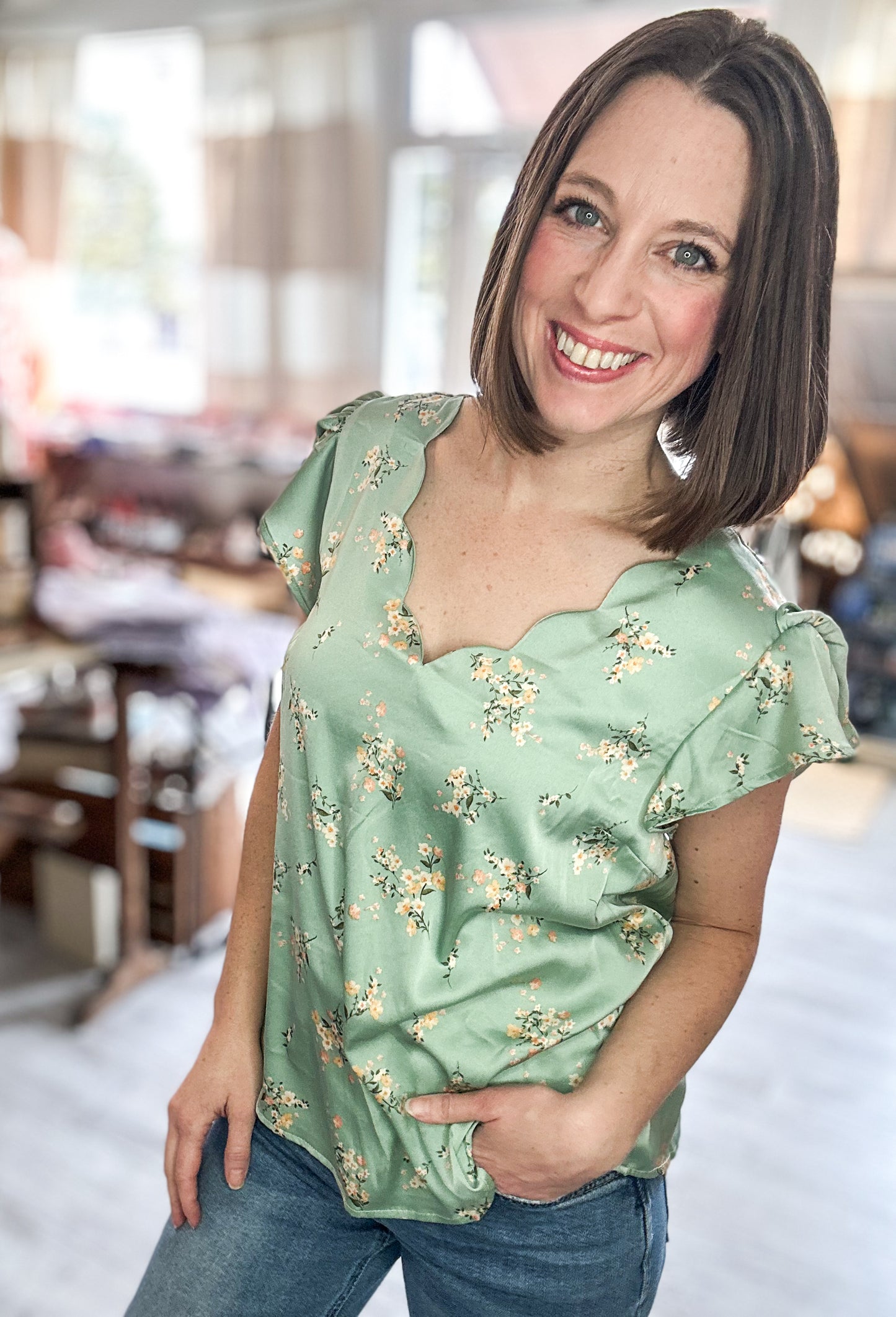 Floral Print V-Neck with Scallop edge in Dusty Mint