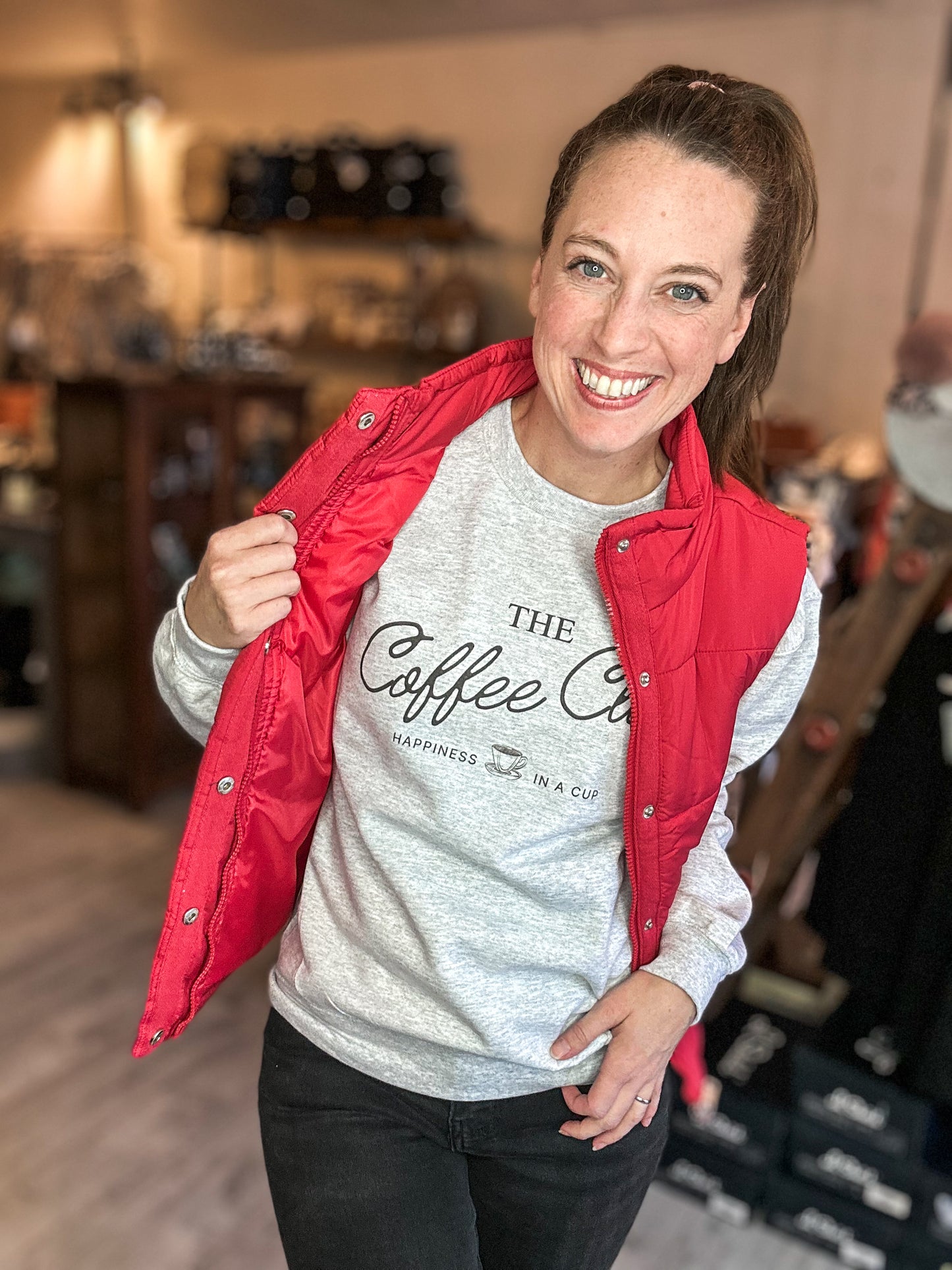 Sleeveless Quilted Vest in Red