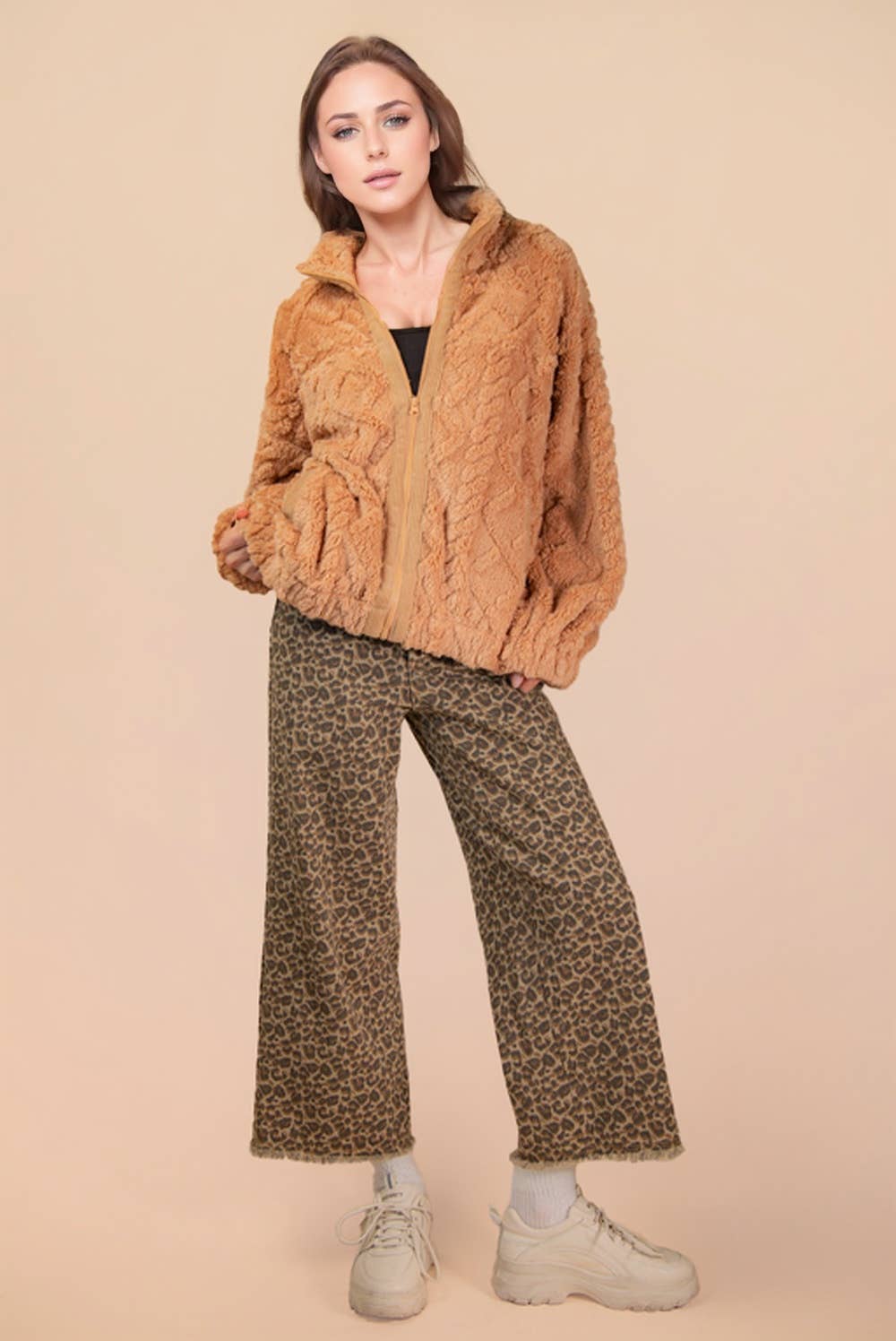 Fuzzy Fleece Cable Pattern Zip Up Jacket in Caramel Mocha