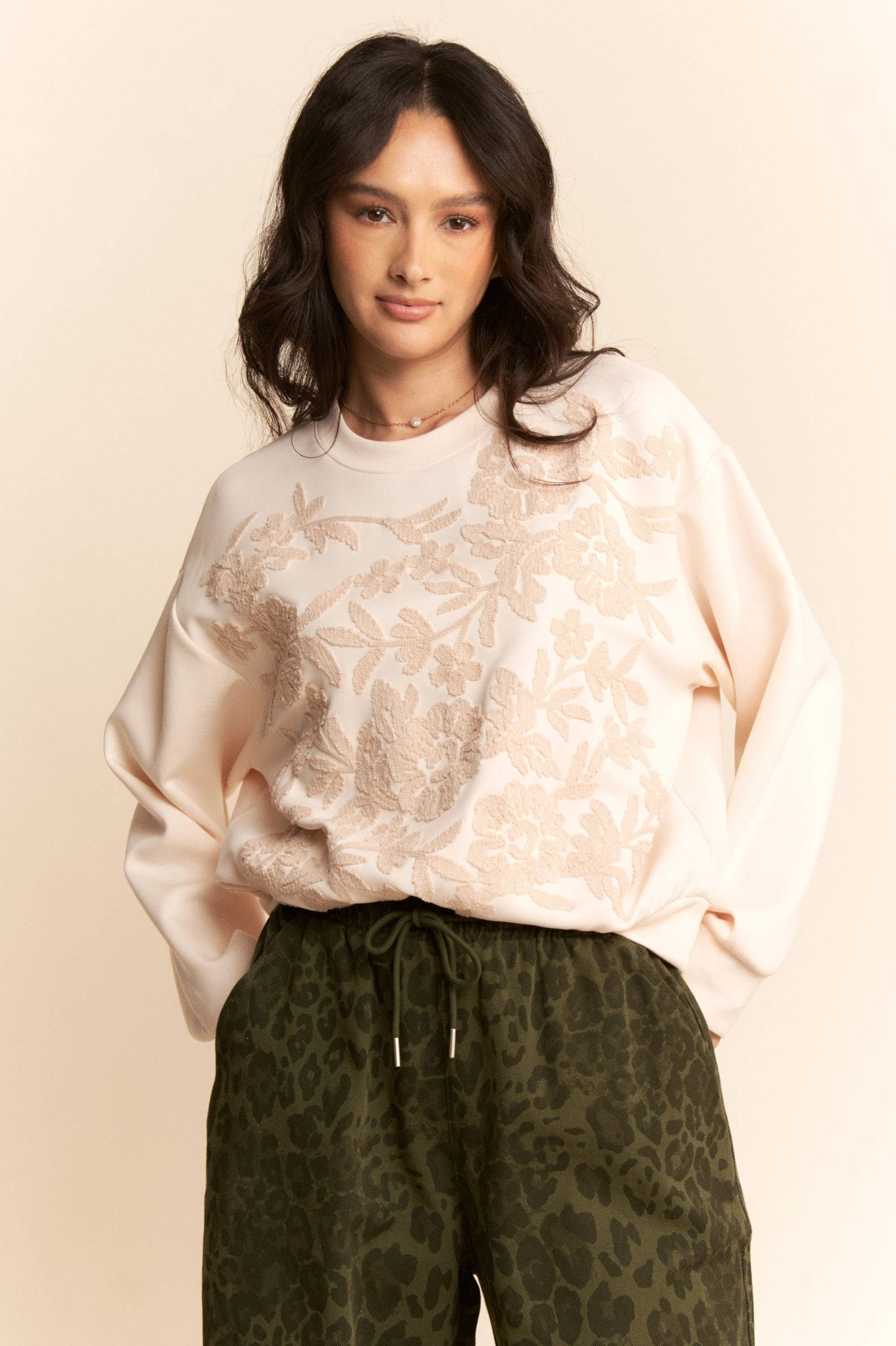 Floral Front Embroidery Pullover in Cream