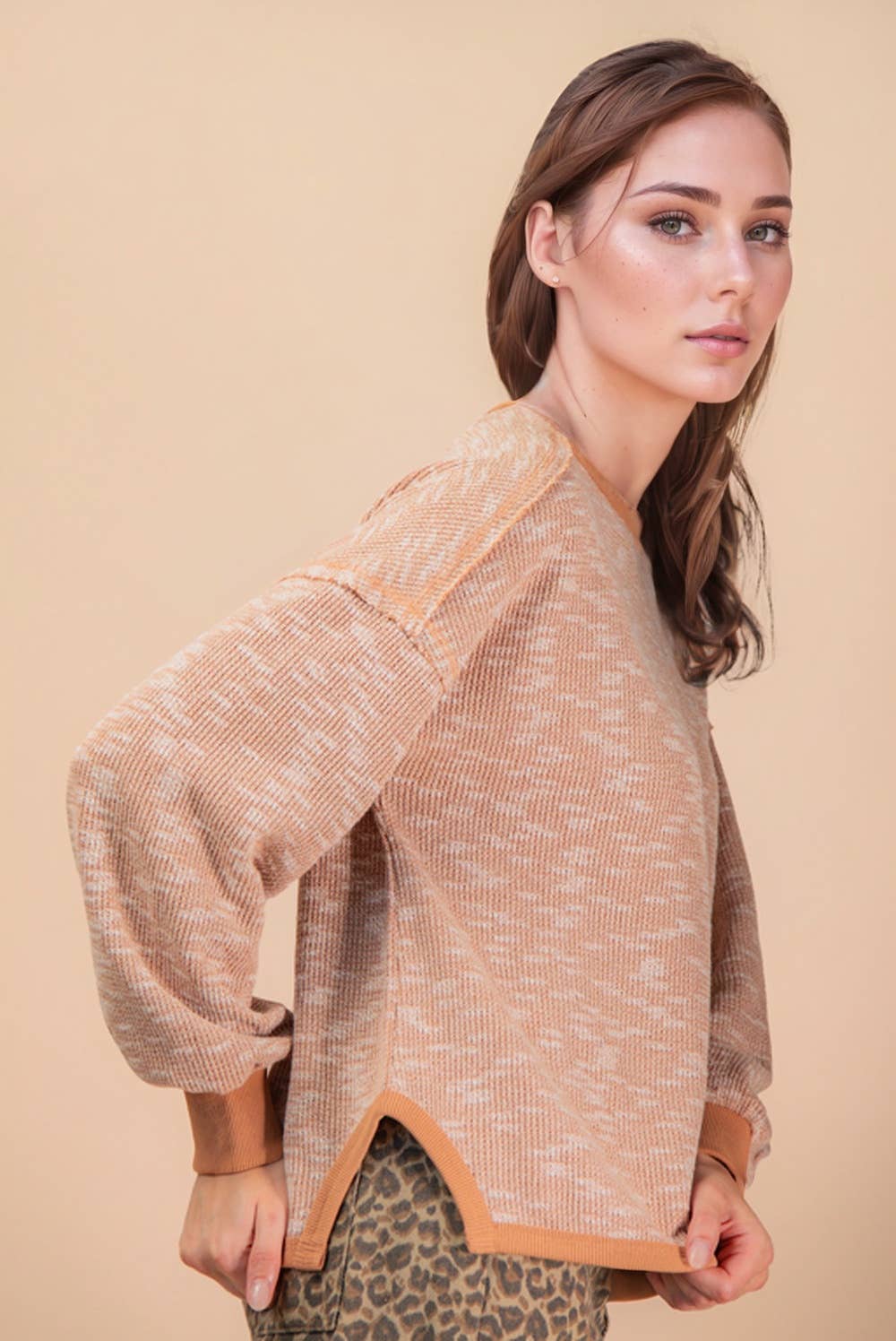 Oversized Printed Knit Casual Top in Mixed Mocha