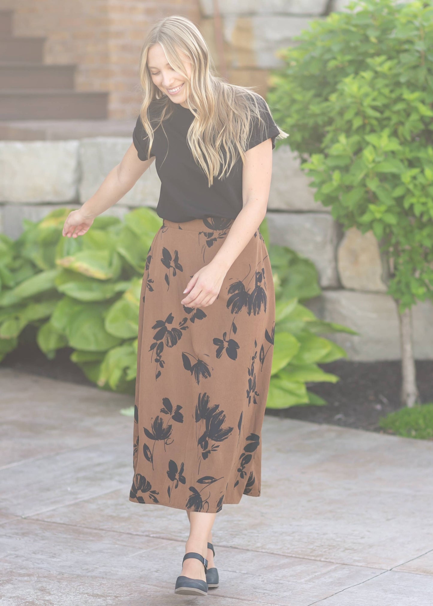 Womens Braylyn Camel Floral Midi Skirt Fall 2025