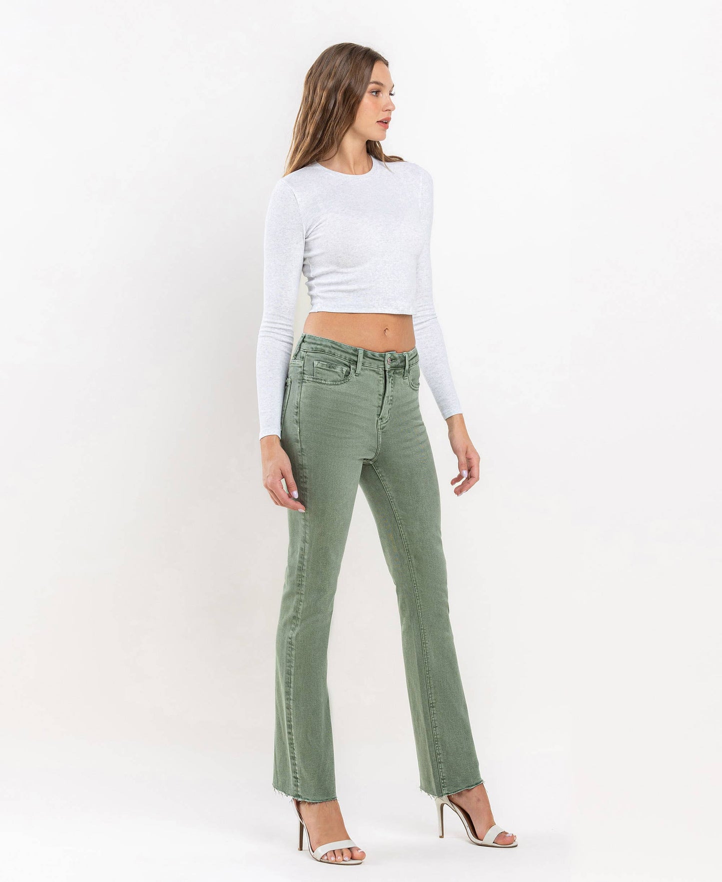 Mid Rise Ankel Bootcut Jean in Olive by Lovervet