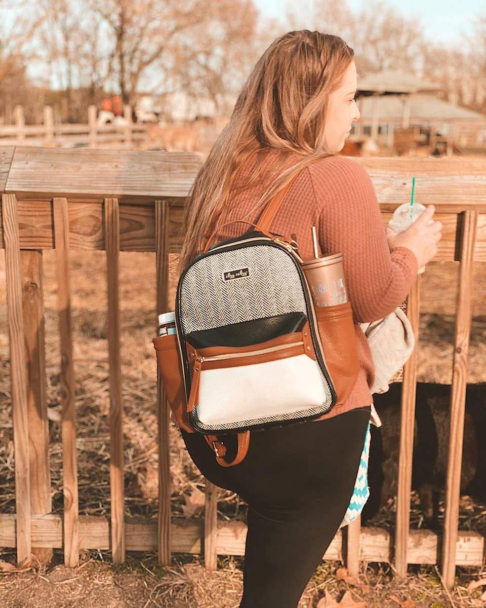 Itzy Ritzy Backpack *NEW* Coffee & Cream Itzy Mini™ Diaper Bag Backpack (Ships 2.10.21)