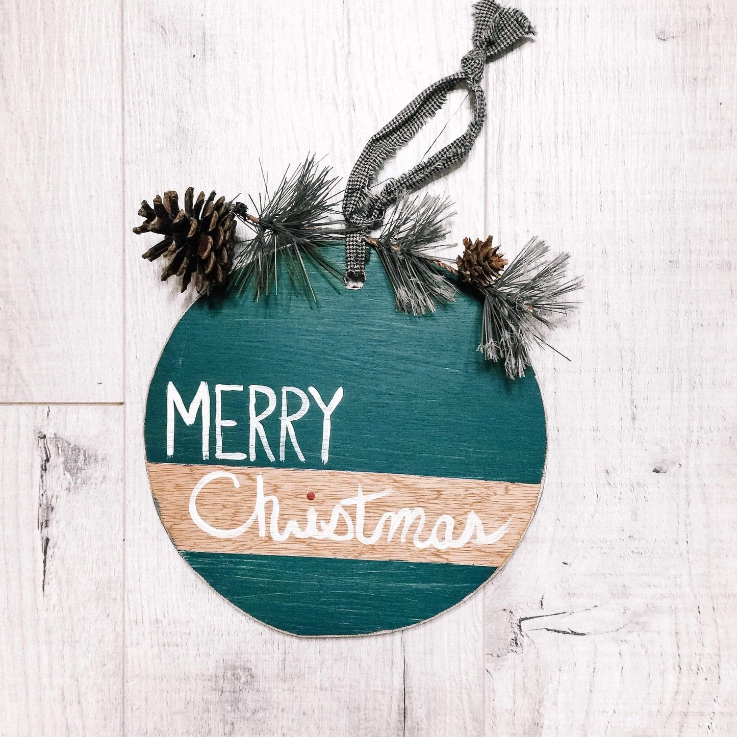 Joan Mitsdarffer Sign Dark Green Merry Christmas Round Signs